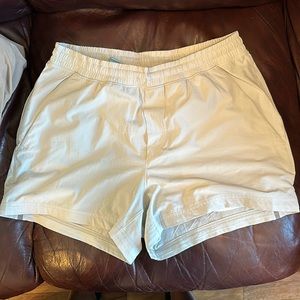 Lululemon Pace Breaker with liner - 4” inseam